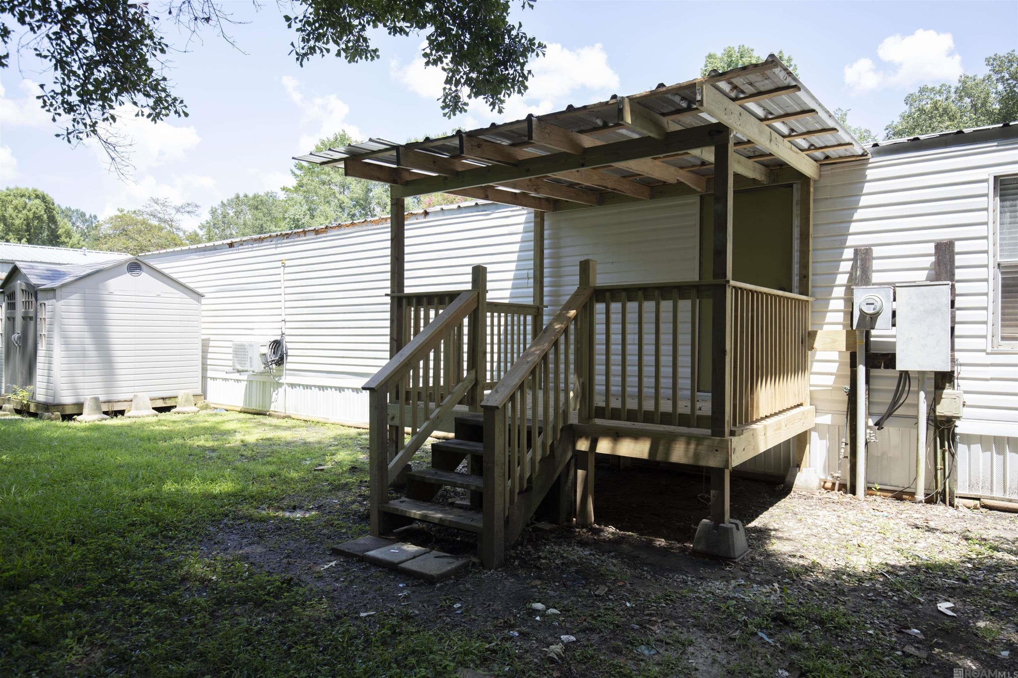 Image of 15179 W BEAVER DR